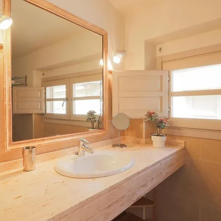 C28 Mitjana Luminous Penthouse Apartment