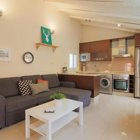 Apartment C28 Mitjana Luminous Penthouse